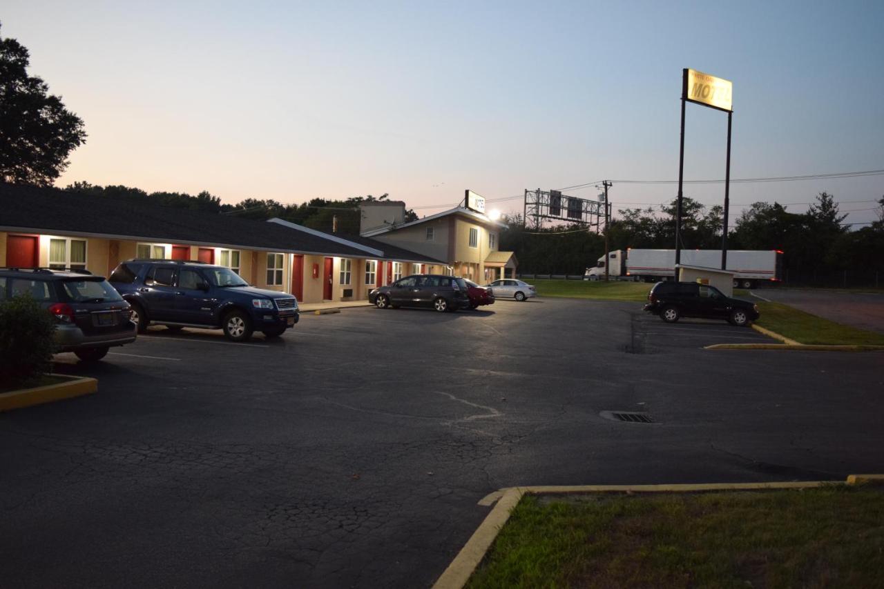 White Oaks Motel Pennsville/Carneys Point Екстер'єр фото