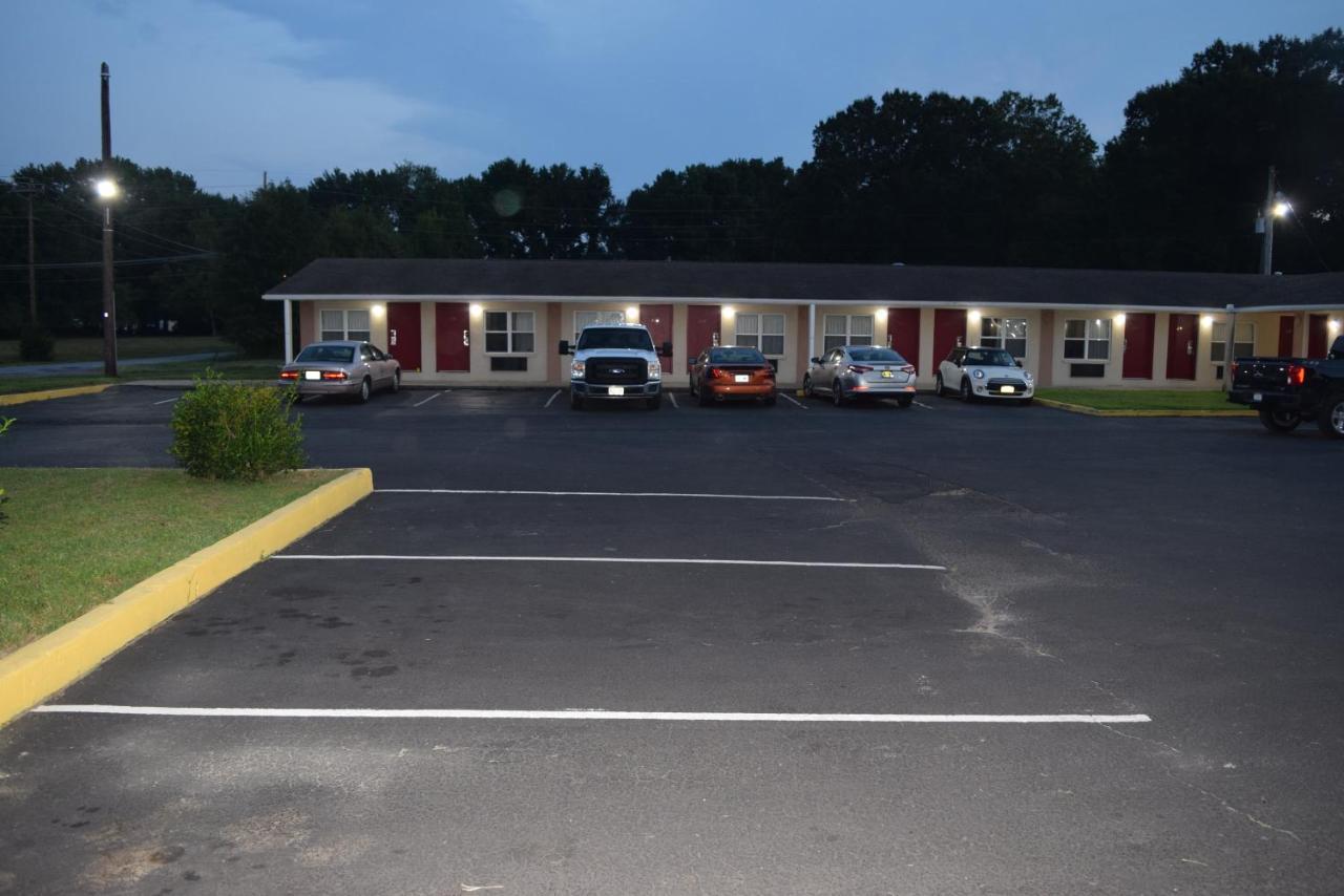 White Oaks Motel Pennsville/Carneys Point Екстер'єр фото